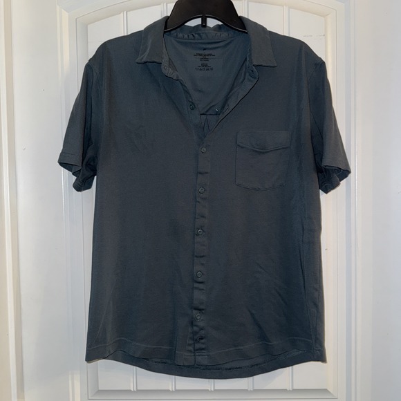 Fabletics Button Up Collard Shirt Green Women's Medium - Picture 1 of 4